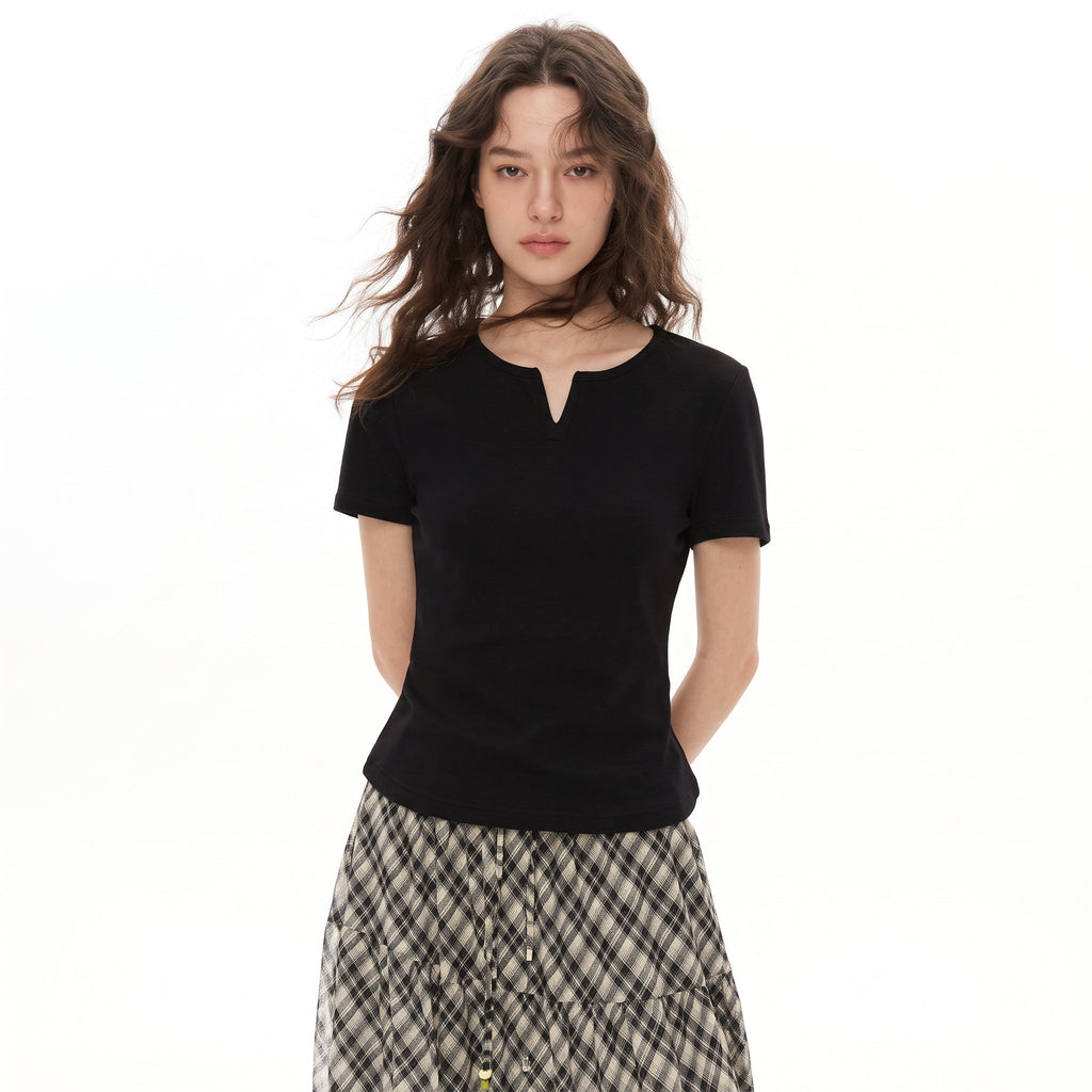 Women's Solid Cotton Round Neck Fitted Tee