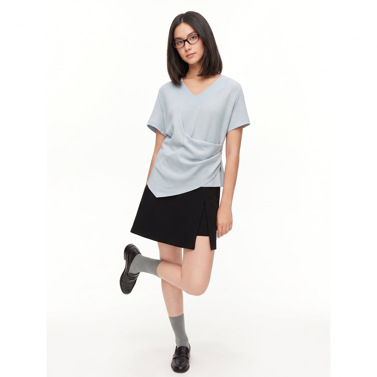 Women's Asymmetrical Pleated V-Neck Short Sleeve Top